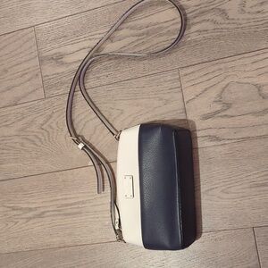 Kate spade navy and white crossbody